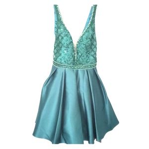 Short dress hoco prom